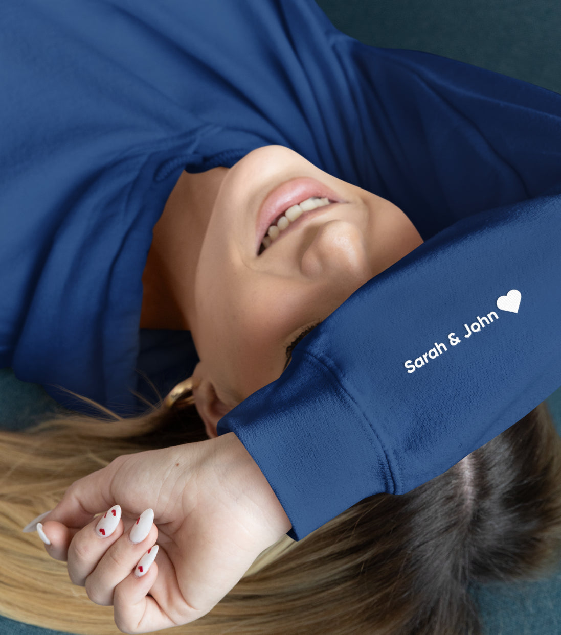 Sweat avec inscription brodée