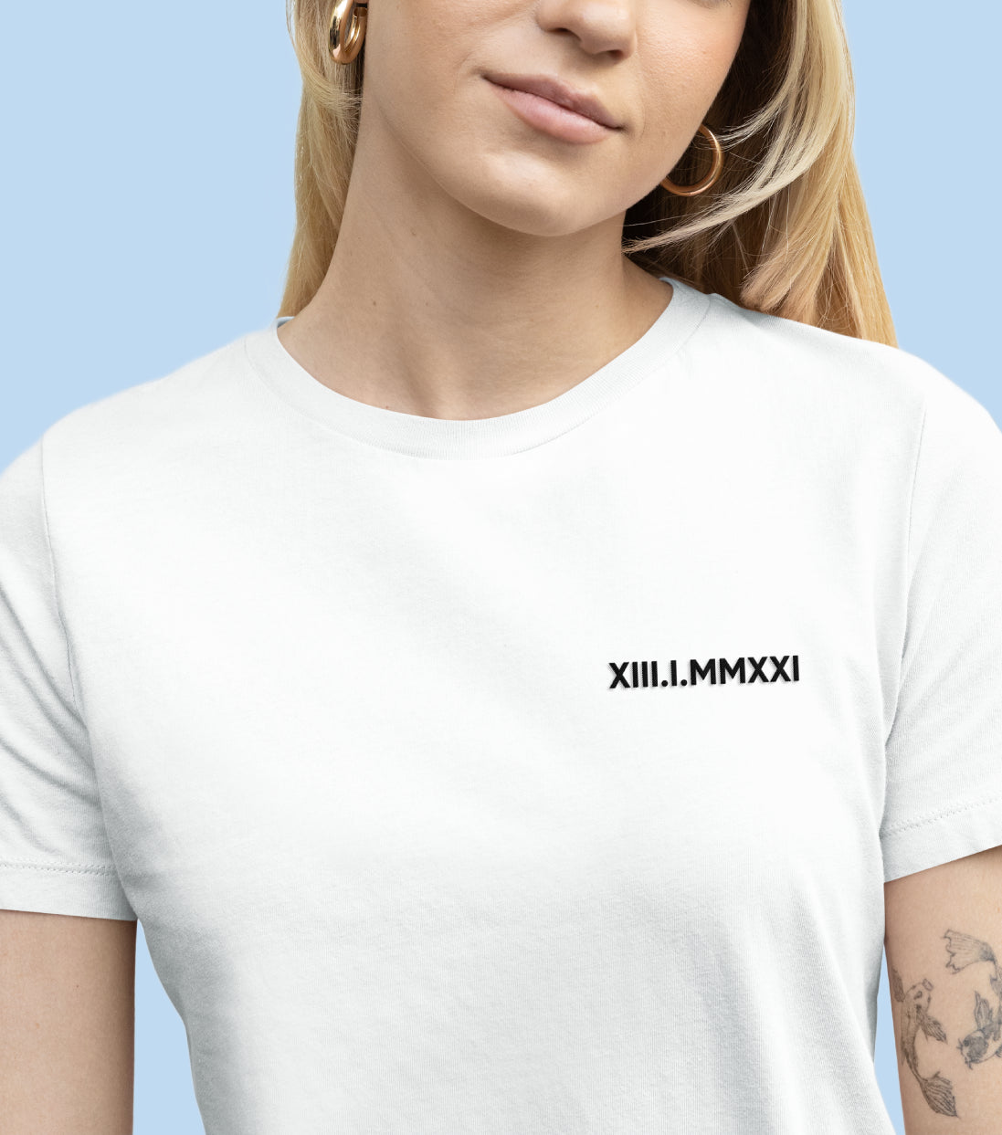 T-shirt avec inscription brodée
