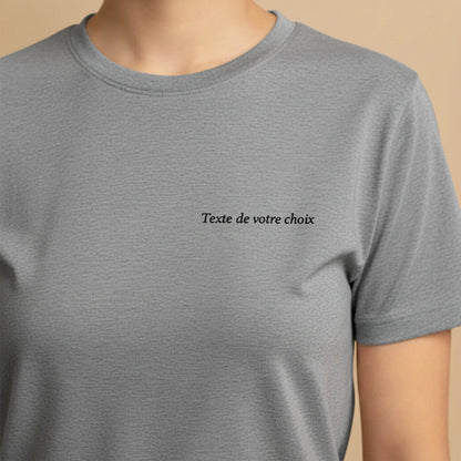 T-shirt avec inscription brodée