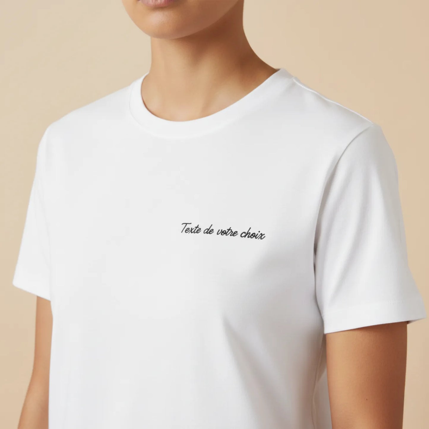 T-shirt avec inscription brodée