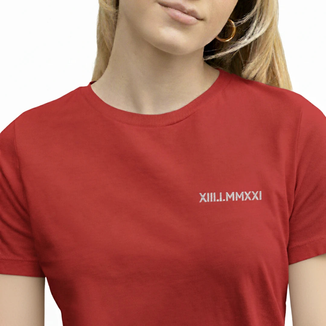 T-shirt avec inscription brodée